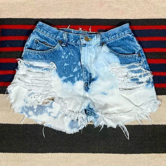 27w Vintage Lee Riders Trashed Cutoffs - Picture 2 of 12